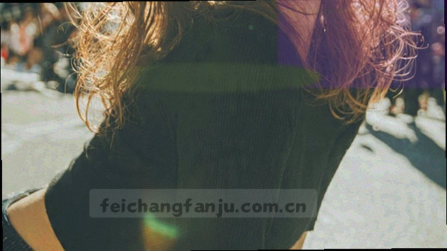 番剧《社团日志簿》横版缩略图，教室里的旧日志本